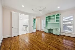 2 Burkhart Forest Ct, Houston, TX 77055 - Photo 32