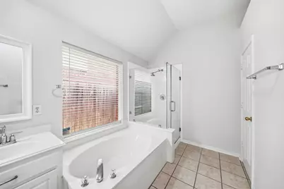 4723 Knights Branch Drive, Sugar Land, TX 77479 - Photo 14