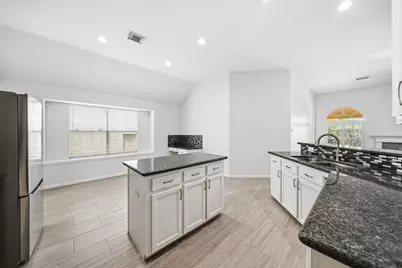4723 Knights Branch Drive, Sugar Land, TX 77479 - Photo 10