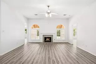 4723 Knights Branch Dr, Sugar Land, TX 77479 - Photo 6