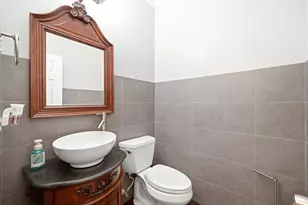 1323 Crystal Lake Cir E, Pearland, TX 77584 - Photo 26