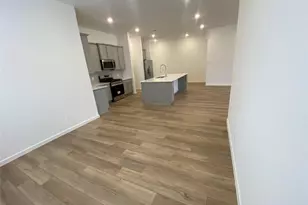 13414 Harbor Point Dr, Texas City, TX 77568 - Photo 10