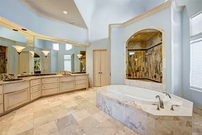 710 Pinehaven Drive, Houston, TX 77024 - Photo 18
