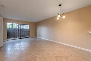 3005 Walnut Bend Ln, Houston, TX 77042 - Photo 6