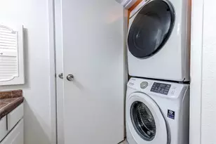 3005 Walnut Bend Ln, Houston, TX 77042 - Photo 14