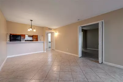 3005 Walnut Bend Lane #12, Houston, TX 77042 - Photo 2