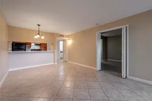 3005 Walnut Bend Ln, Houston, TX 77042 - Photo 2