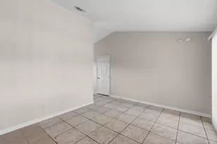 6926 Finch St, Houston, TX 77028 - Photo 2