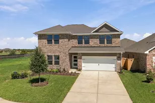 1907 Starlight St, Angleton, TX 77515 - Photo 2