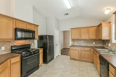 13831 Hillingdale Lane, Houston, TX 77070 - Photo 10