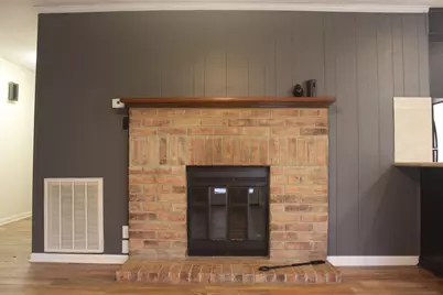 265 Wayne Drive, Clute, TX 77531 - Photo 8