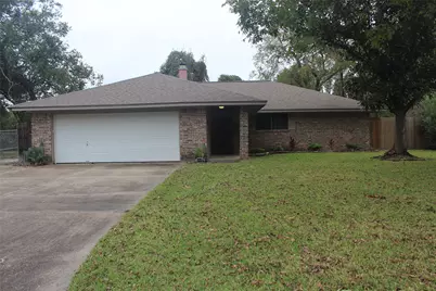 265 Wayne Drive, Clute, TX 77531 - Photo 1