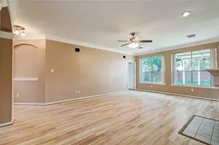 4731 Silverlake Dr, Sugar Land, TX 77479 - Photo 10