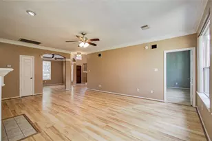 4731 Silverlake Dr, Sugar Land, TX 77479 - Photo 12