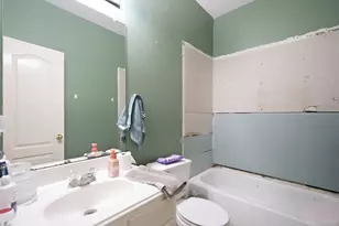 4510 Knights Ct, Baytown, TX 77521 - Photo 16