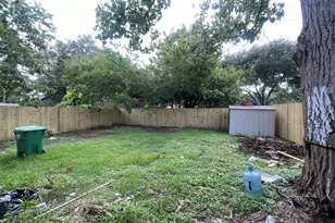 9614 Wellsworth Dr, Houston, TX 77083 - Photo 18