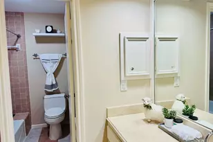 2413 Potomac Dr, Houston, TX 77057 - Photo 20