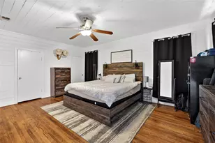 458 N Franklin St, La Grange, TX 78945 - Photo 12