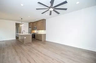 4101 Victoria, Dickinson, TX 77539 - Photo 8