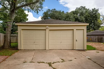 15811 Wandering Trail, Friendswood, TX 77546 - Photo 24