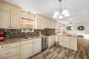 9300 Oakcrest Dr, Manvel, TX 77578 - Photo 8