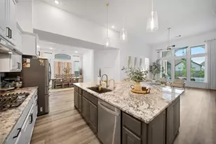 17437 Violet Vineyard St, Conroe, TX 77302 - Photo 16