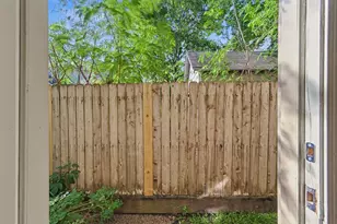 5213 Eigel St, Houston, TX 77007 - Photo 34