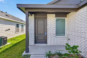 10811 Bird Of Paradise Ln, Houston, TX 77016 - Photo 6