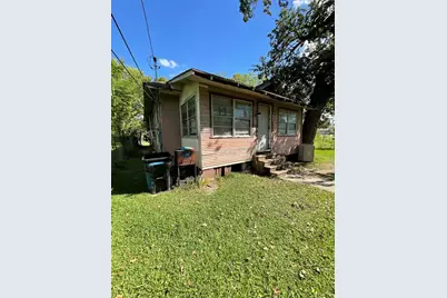 305 Burr Street, Houston, TX 77011 - Photo 2