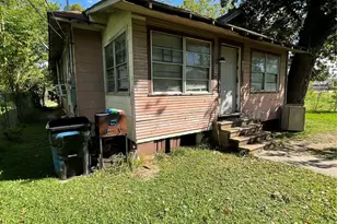 305 Burr St, Houston, TX 77011 - Photo 2