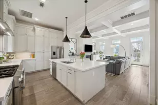 338 W 18th St, Houston, TX 77008 - Photo 18