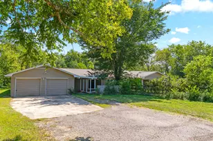 527 County Rd 214, Bay City, TX 77414 - Photo 2