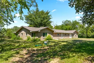 527 County Rd 214, Bay City, TX 77414 - Photo 4