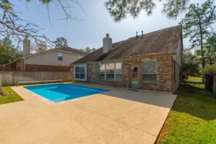 135 S Rocky Point Cir, Spring, TX 77389 - Photo 2