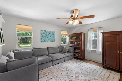 4825 Kingfisher Drive, Houston, TX 77035 - Photo 22