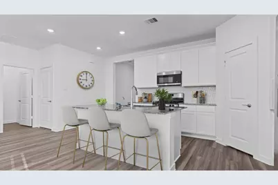 31131 Brighton Mill Court, Fulshear, TX 77441 - Photo 8