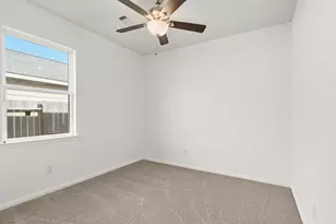 718 Crystal Lakes Dr, Brookshire, TX 77423 - Photo 16