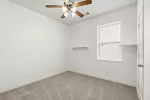 718 Crystal Lakes Dr, Brookshire, TX 77423 - Photo 18