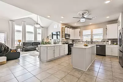 12527 Jetty Cove Drive, Texas City, TX 77568 - Photo 6