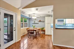 1403 Newport Blvd, League City, TX 77573 - Photo 10