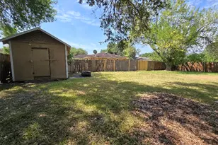 2410 Daffodil St, Highlands, TX 77562 - Photo 18