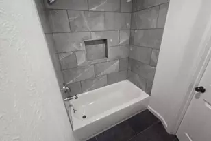 2410 Daffodil St, Highlands, TX 77562 - Photo 10