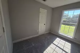 2410 Daffodil St, Highlands, TX 77562 - Photo 8