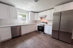 4214 E Toliver St, Houston, TX 77016 - Photo 2