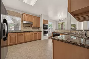 11218 Timbertree Ln, Houston, TX 77070 - Photo 16