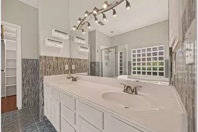 11218 Timbertree Lane, Houston, TX 77070 - Photo 40