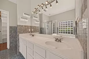 11218 Timbertree Ln, Houston, TX 77070 - Photo 40
