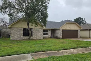 4019 Lemon Tree Ln, Houston, TX 77088 - Photo 2