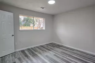 4019 Lemon Tree Ln, Houston, TX 77088 - Photo 22