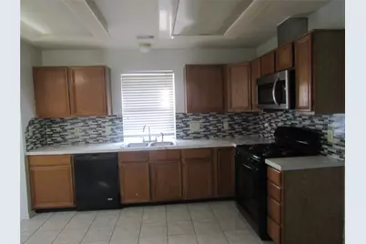 5418 Imperial Grove Drive, Houston, TX 77066 - Photo 2